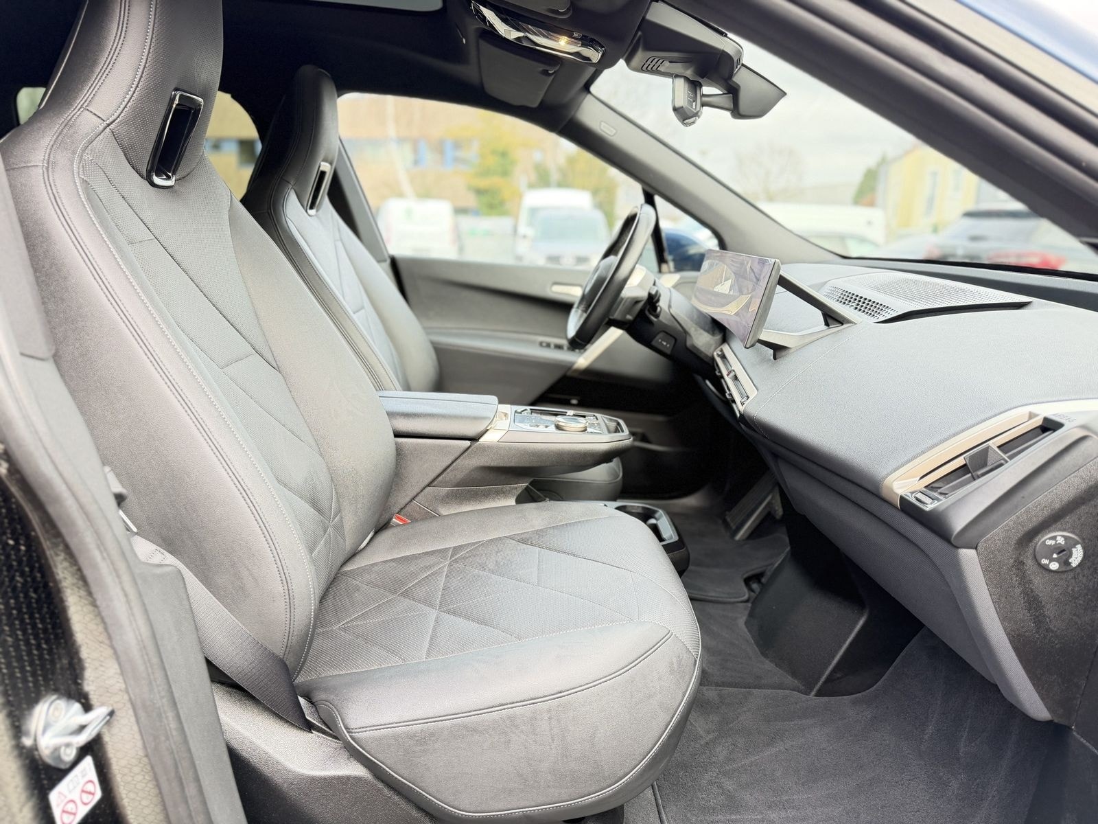 BMW iX 40 xDrive | Pano | Massage * UPE:98.968,-€*.. foto 14