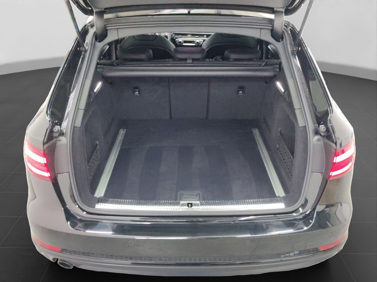 Audi A4 Avant 1.4 TFSI 2xS LINE PANO STHZG LM19 B&O foto 16