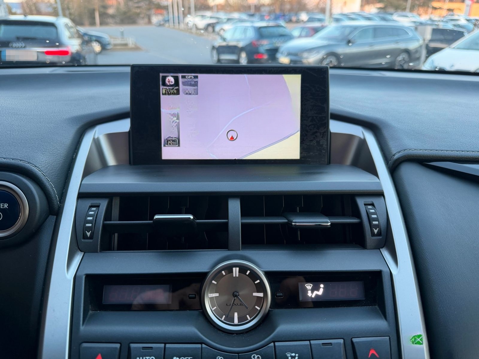 Lexus NX 200 t KAMERA/LED/SHZ foto 10