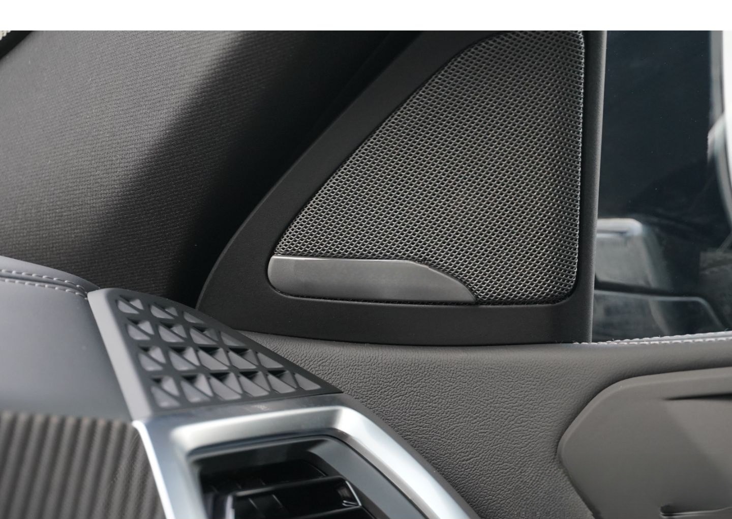 BMW X6 40 d M Sport Comfort+ Exkl H&K PANO Memo AHK  foto 22