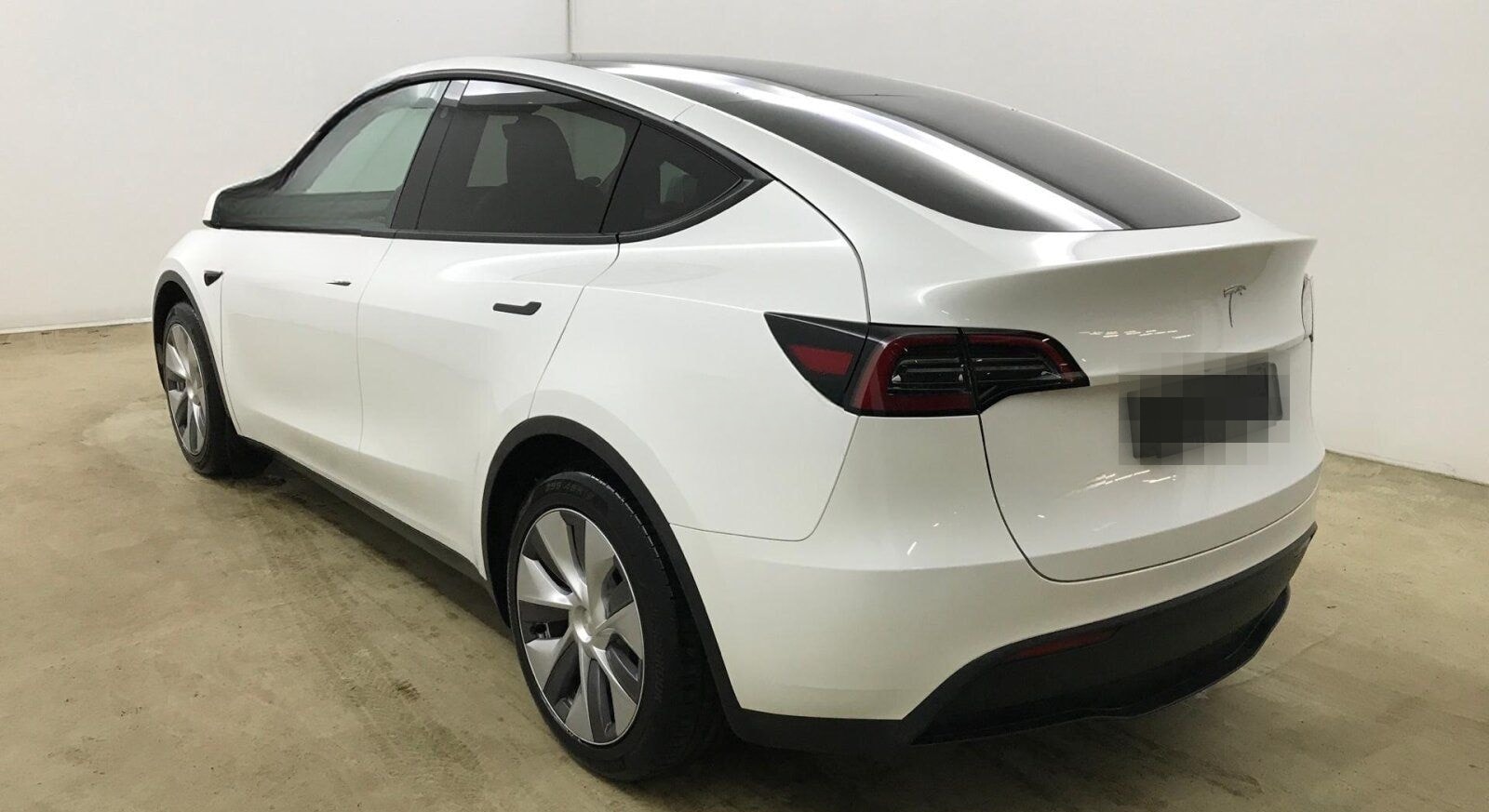Tesla Model Y Standard Range RWD A.Pilot Pr.Int foto 11