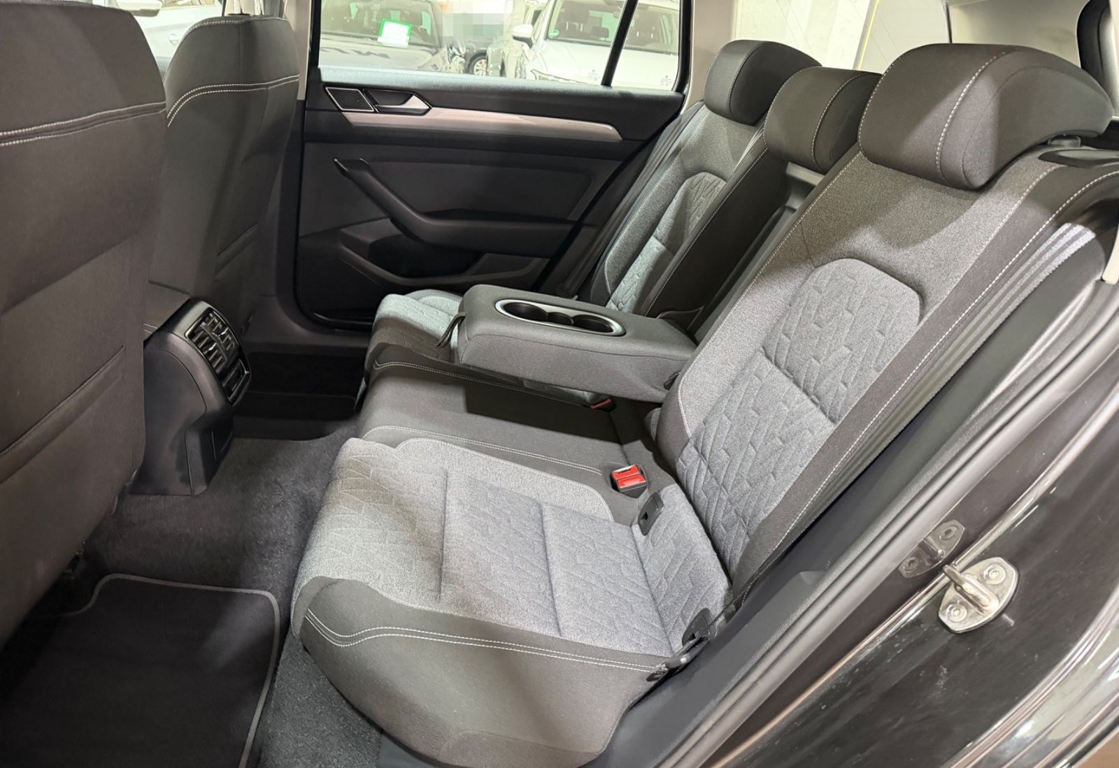 Volkswagen Passat Variant Business 2.0TDI DSG/AHK/CAM/ACC foto 15