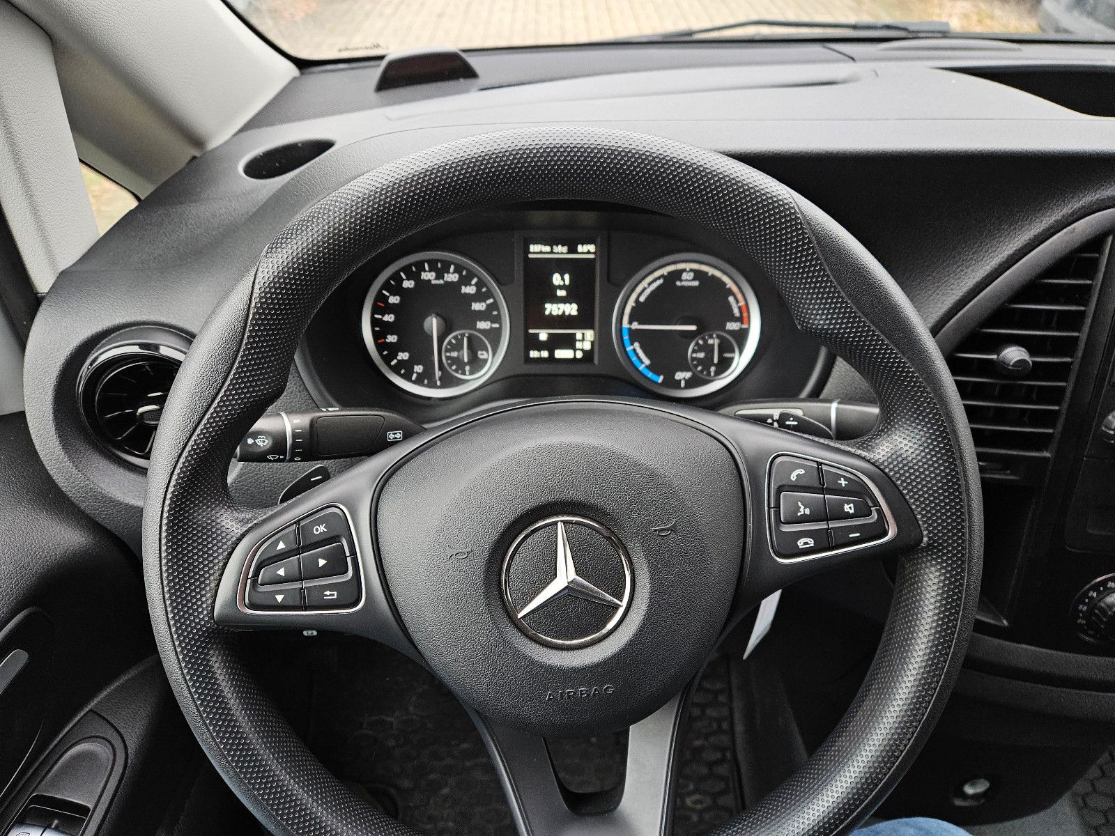 Mercedes-Benz Vito eVito 112 LANG|60 kWh|120 km/h|SH|TÜVneu foto 14