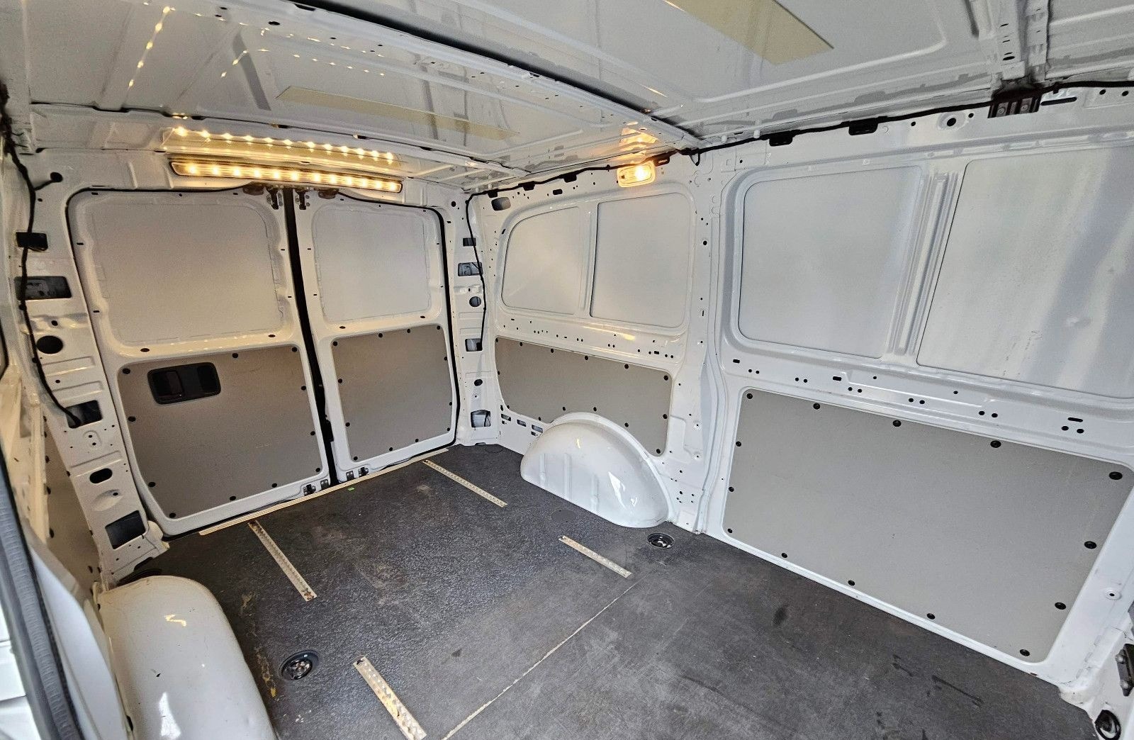 Mercedes-Benz Vito eVito 112 LANG|60 kWh|120 km/h|SH|TÜVneu foto 20