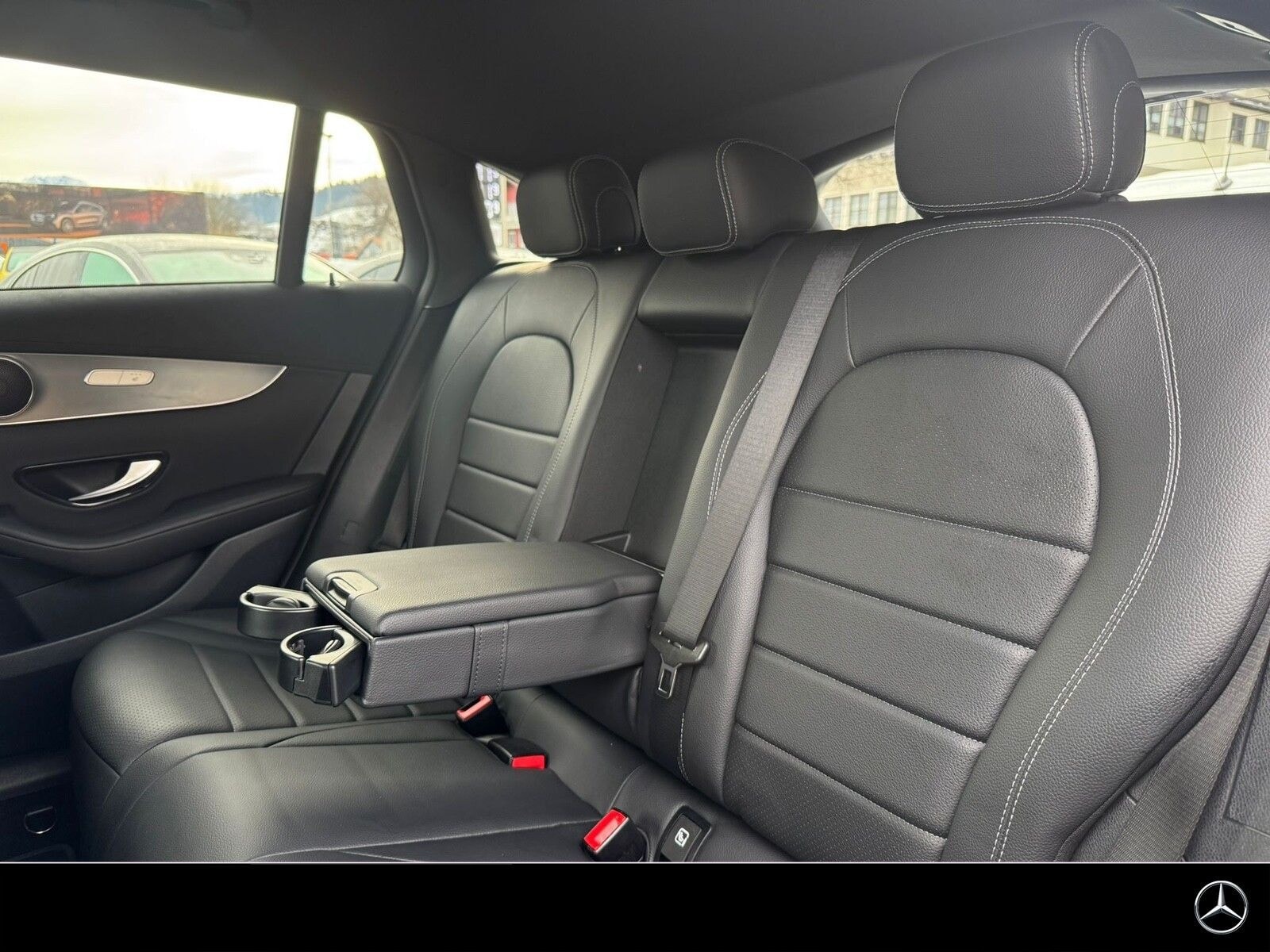 Mercedes-Benz EQC 400 4MATIC AHK Distronic HuD MLed Soundsyste foto 16