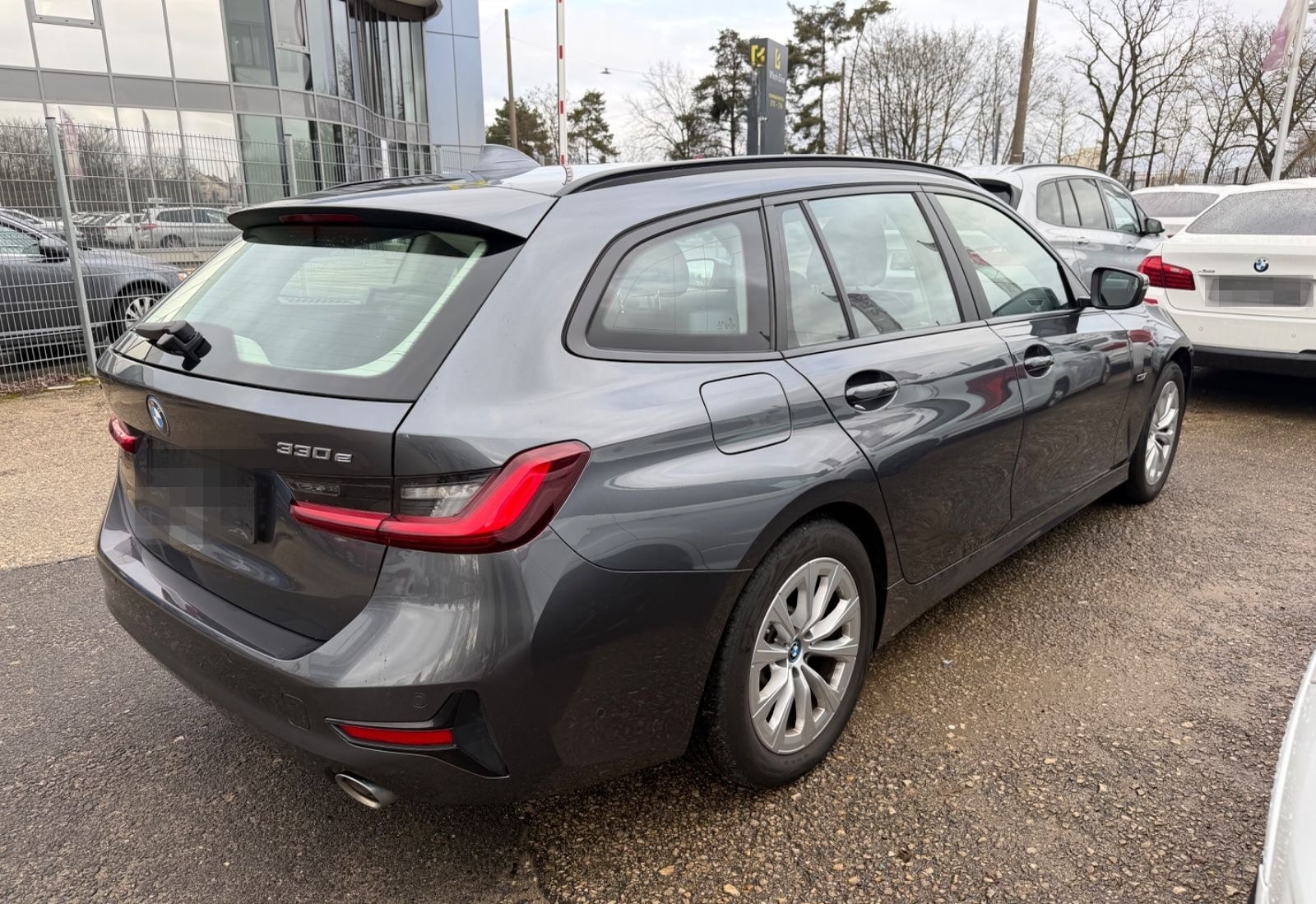 BMW 330e xDrive Sportsitze*Laserlicht*Navi* foto 3