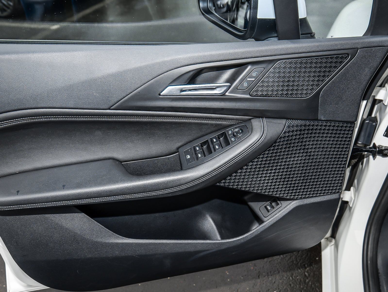 BMW 218d Active Tourer ACC RFK LED Sound Syst. DAB foto 18