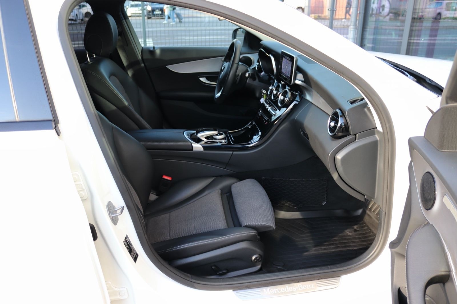 Mercedes-Benz C 200 T-Modell 4Matic Navi Kamera LED Klima foto 23