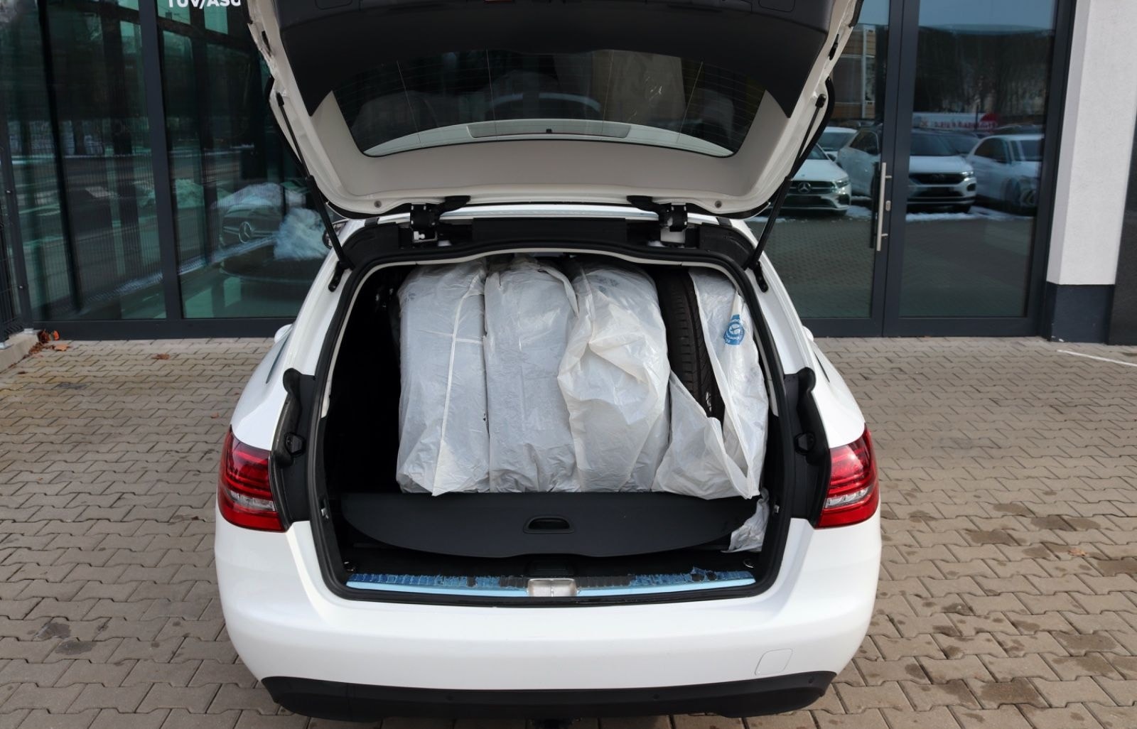 Mercedes-Benz C 180d T-Modell Business AHK Navi Kamera Klima foto 23