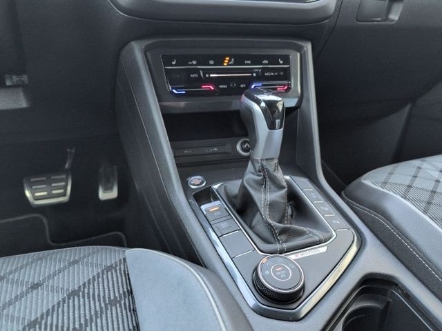 Volkswagen Tiguan 2.0 TDI R-LINE 4MOTION AHK+IQ.LIGHT+eHECK foto 15