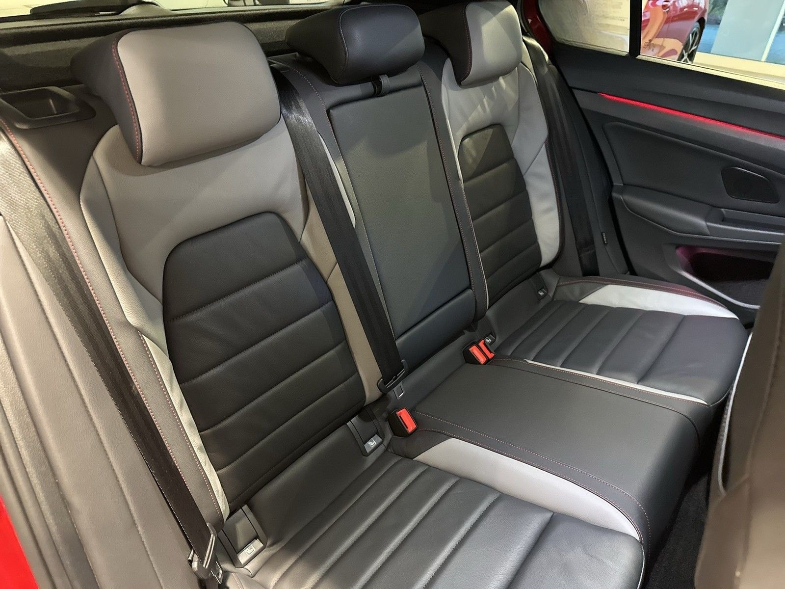 Volkswagen Golf GTI Clubsport Matrix Leder Pano H&K LM19 foto 18