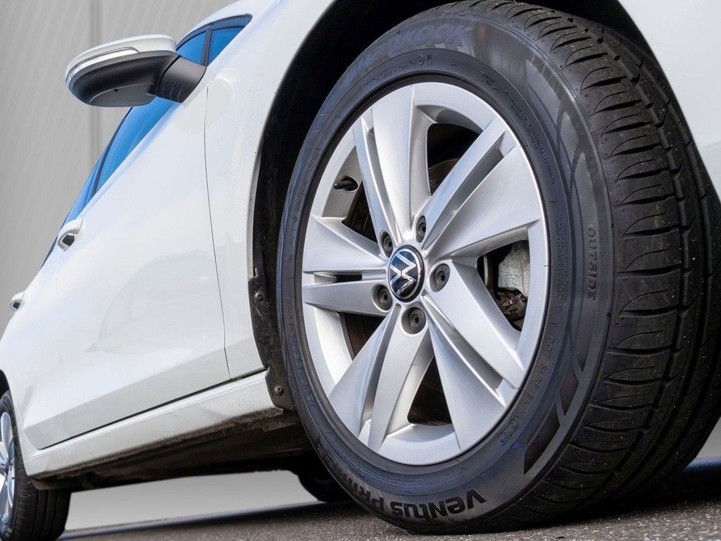 Volkswagen Golf VIII 1.5 TSI Life Business Premium, ZGV foto 6