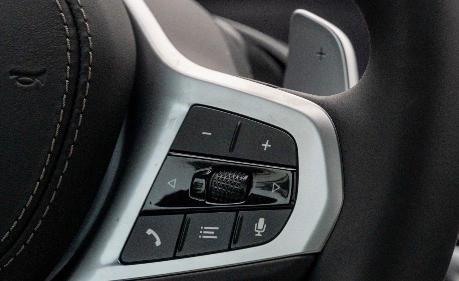 BMW X5 40d M SPORT.LUFTF.PANO.DR.ASS.H/K.360.AHK.22" foto 16