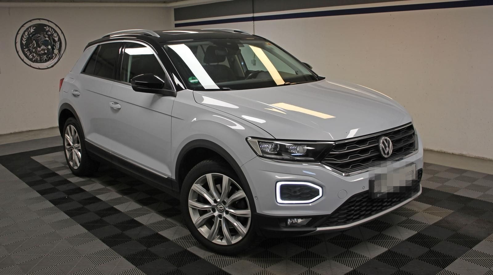 Volkswagen T-Roc 2.0 TDI DSG 4Motion AHK PANO LED ACC NAVI foto 2