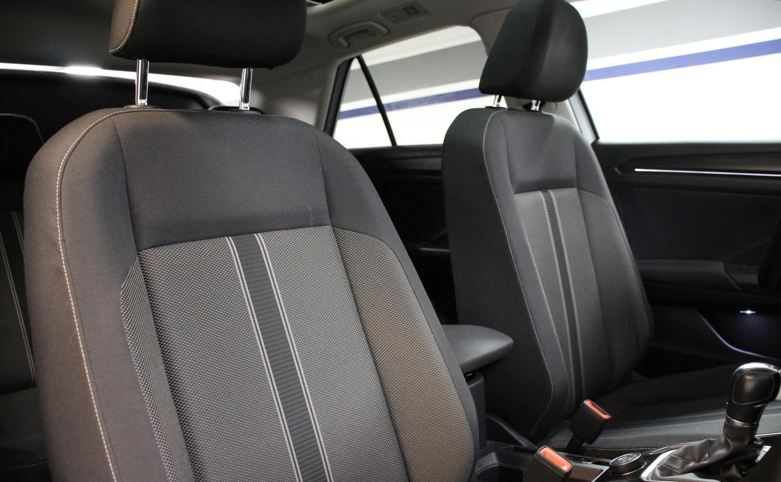 Volkswagen T-Roc 2.0 TDI DSG 4Motion AHK PANO LED ACC NAVI foto 11