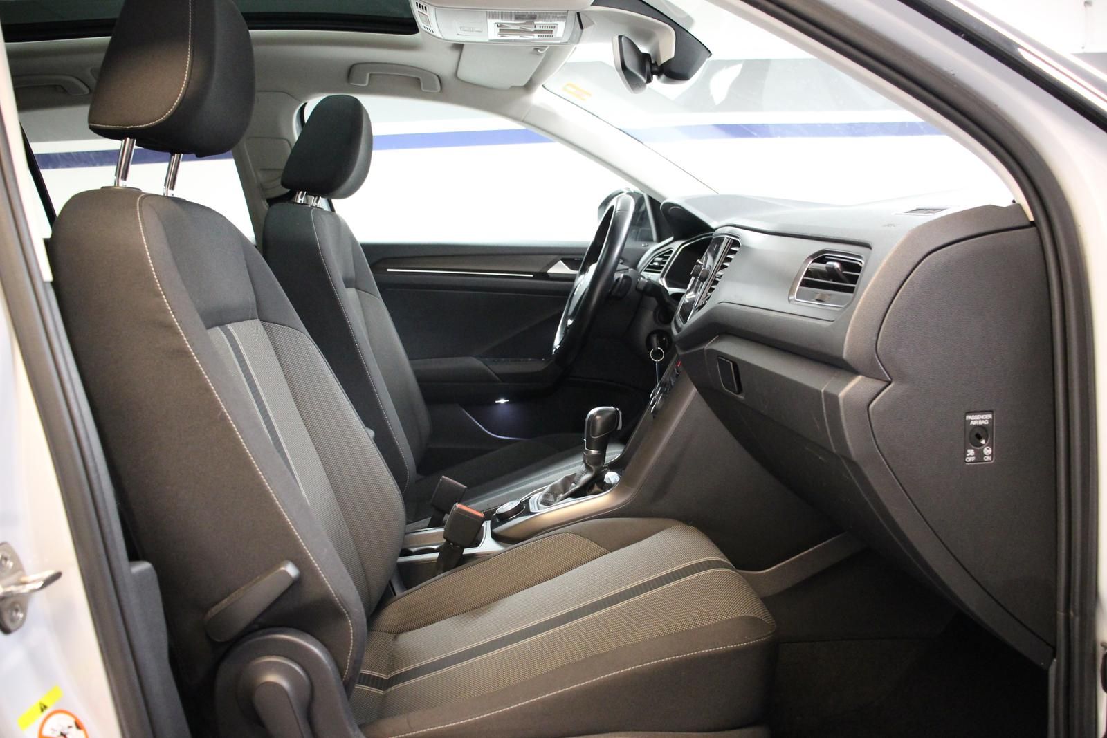 Volkswagen T-Roc 2.0 TDI DSG 4Motion AHK PANO LED ACC NAVI foto 10