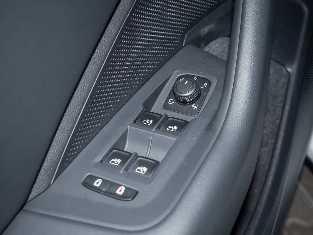 Volkswagen Passat Business 2,0 l TDI DSG AHK ACC LED 360° foto 20