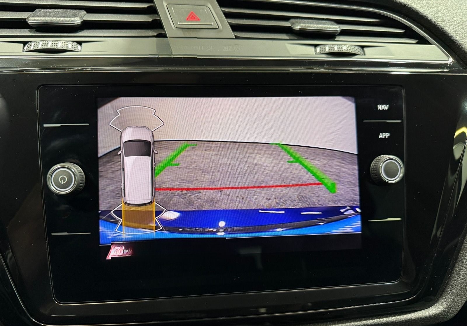 Volkswagen Touran Highline 2.0 TDI DSG | 7-SITZ LED ACC NAV foto 10