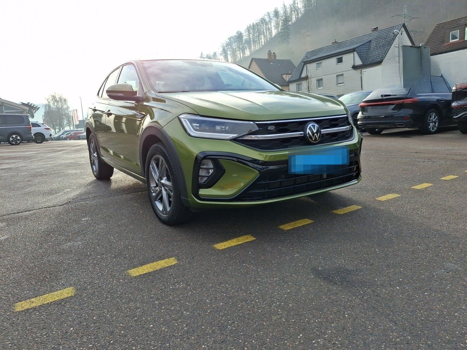 Volkswagen Taigo R-Line 1,5 TSI OPF DSG foto 13