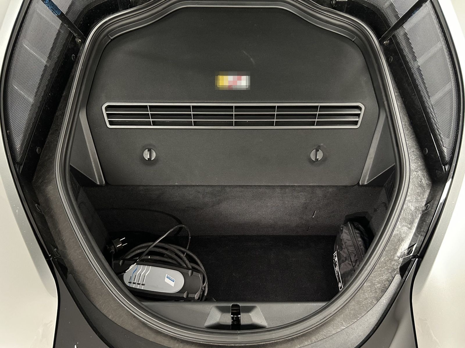 BMW i8 Roadster First Edition 1 of 200 Harman/Kardon foto 11