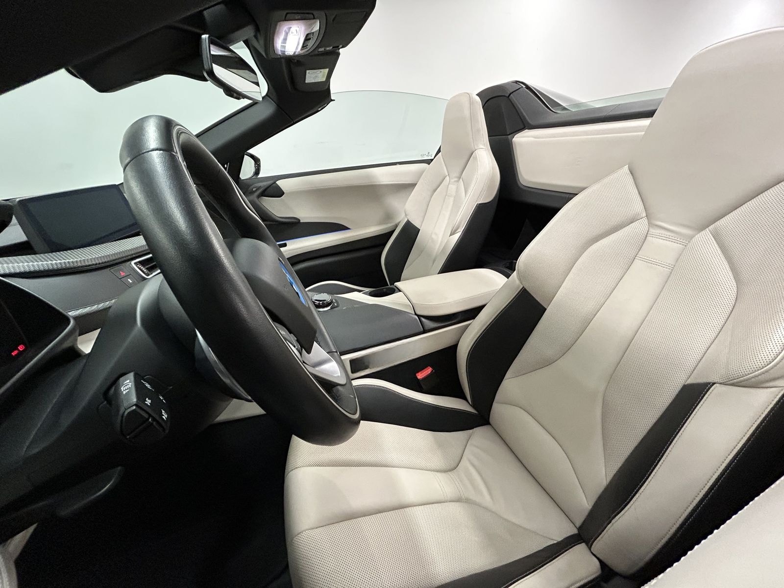 BMW i8 Roadster First Edition 1 of 200 Harman/Kardon foto 16
