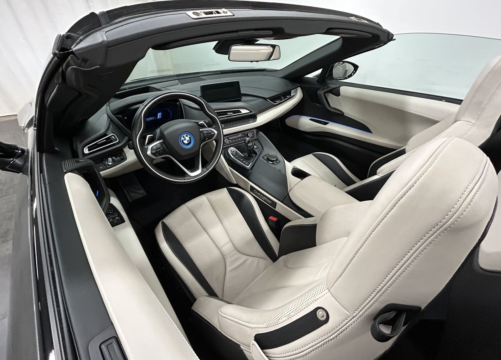 BMW i8 Roadster First Edition 1 of 200 Harman/Kardon foto 17
