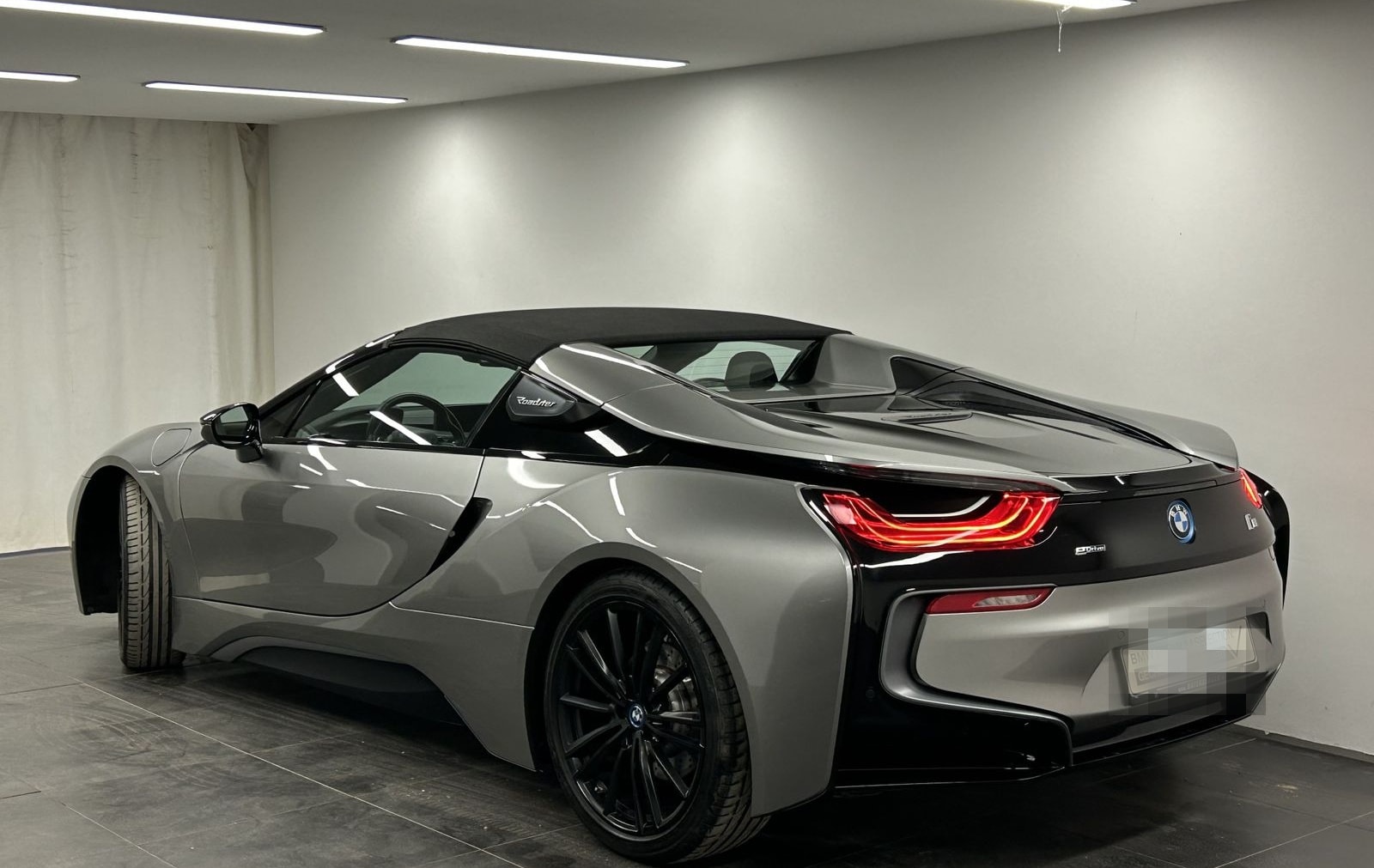 BMW i8 Roadster First Edition 1 of 200 Harman/Kardon foto 3