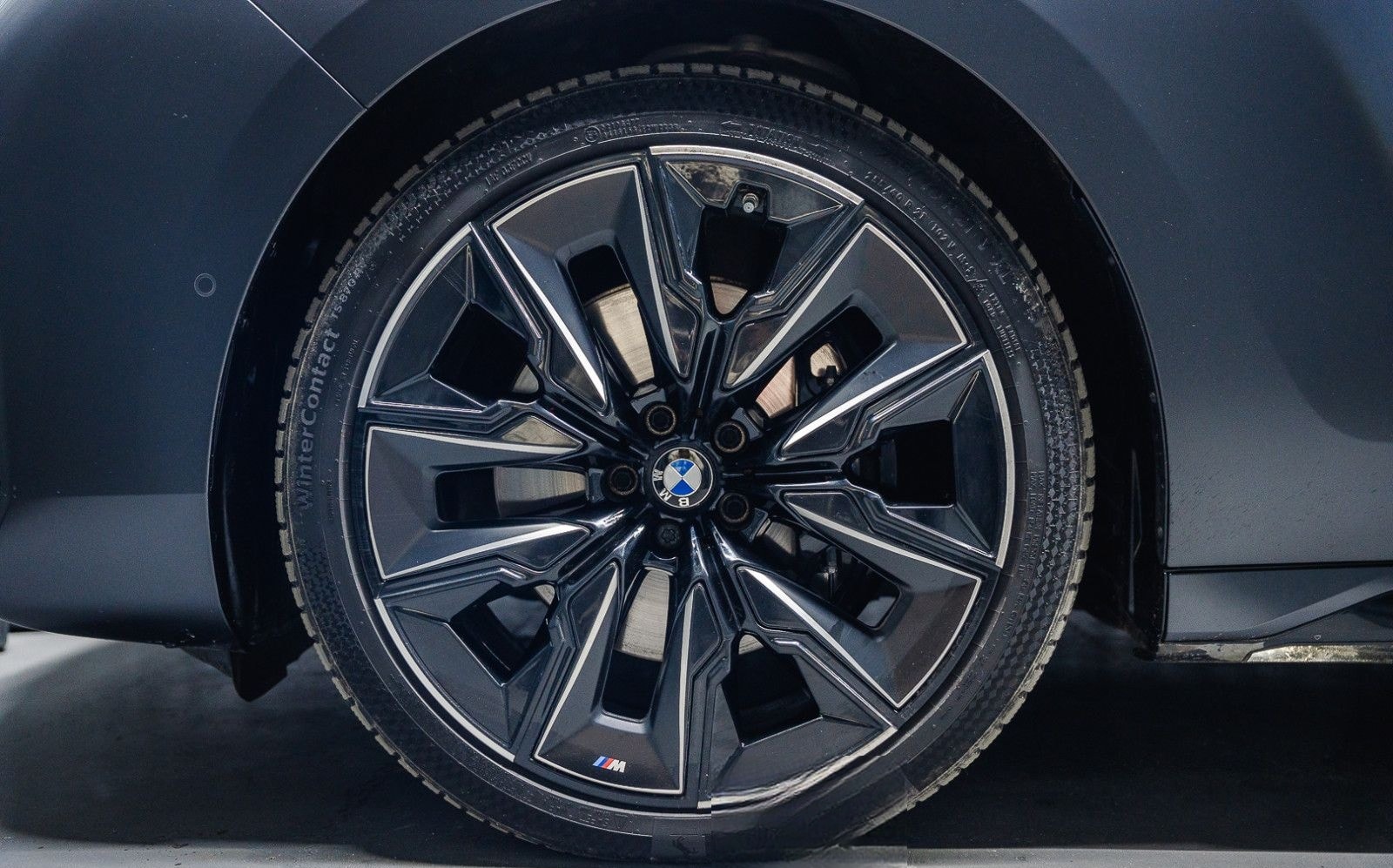 BMW 740 d xDrive *M Sport Pro*Iconic Glow*Theater TV foto 4