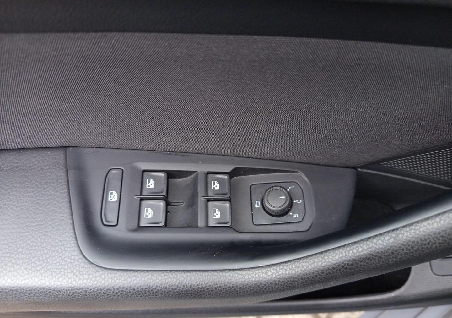 Volkswagen Passat Variant 2.0 TDI foto 15