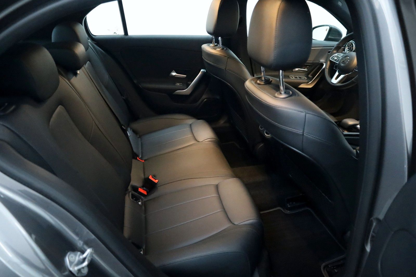 Mercedes-Benz A 200d Navi,Kamera,SH,PDC,Park Paket,Leder foto 6