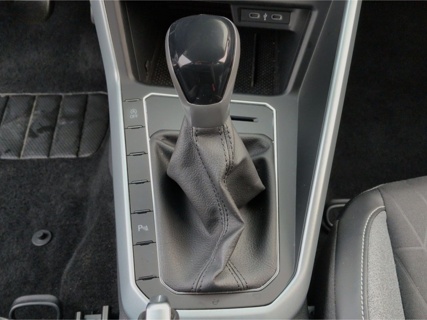 Volkswagen Taigo GOAL 1.0TSI*ACC LED Navi digCock SHZ 2xPDC foto 11