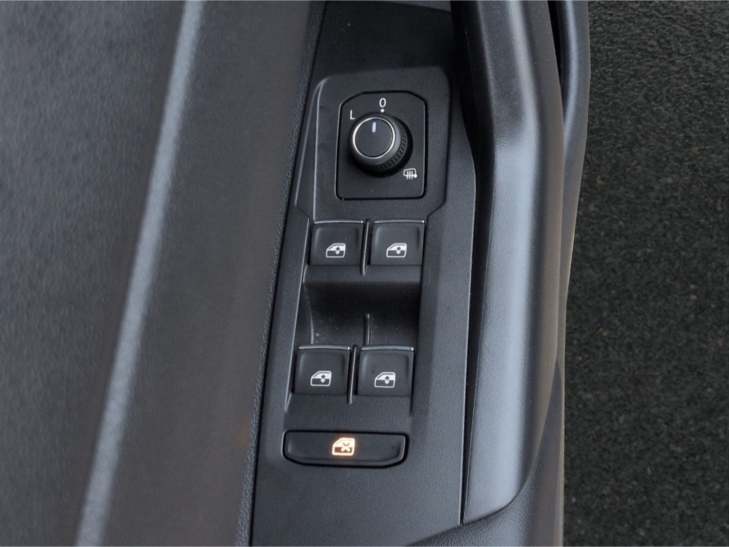 Volkswagen Taigo GOAL 1.0TSI*ACC LED Navi digCock SHZ 2xPDC foto 16