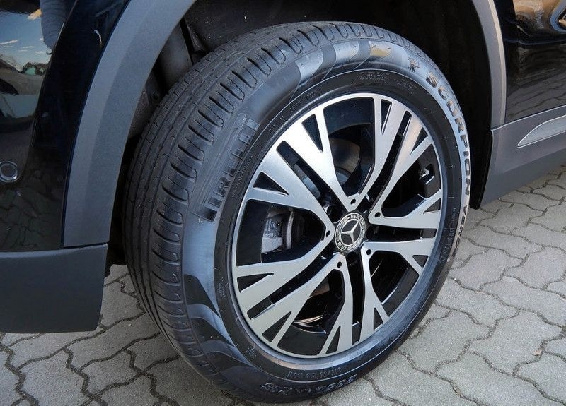 Mercedes-Benz GLA 220 4M // PROGRESSIVE KAMERA SPUR PDC SHZ foto 11