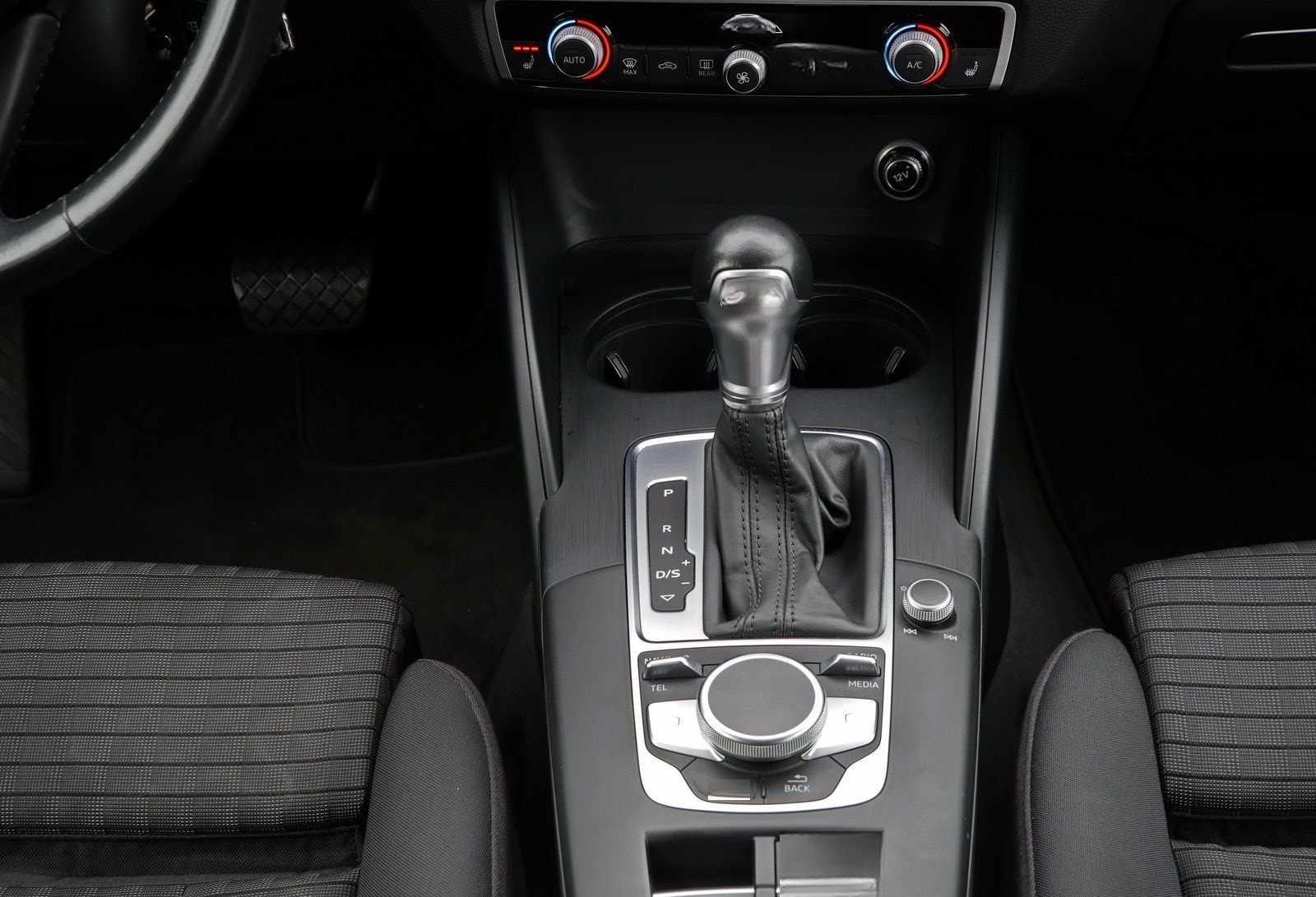 Audi A3 Sportback 2.0 TDI Navigation*Sound*GRA foto 7