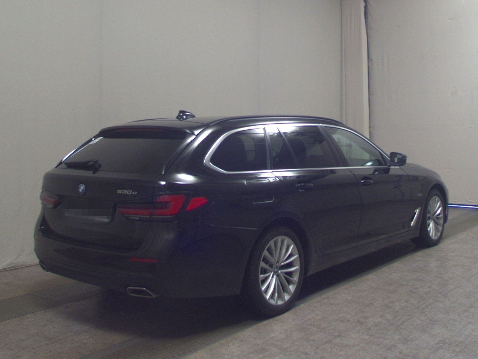 BMW 530e Touring Leder Navi LED LC prof. HiFi AHK foto 4