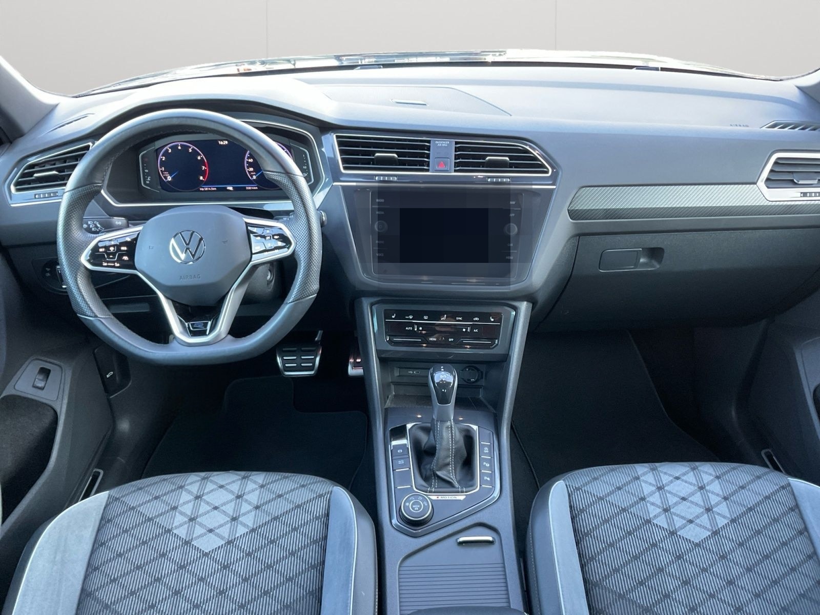 Volkswagen Tiguan 2.0 TSI DSG R-Line 4Motion AHK/MATRIX/REA foto 10