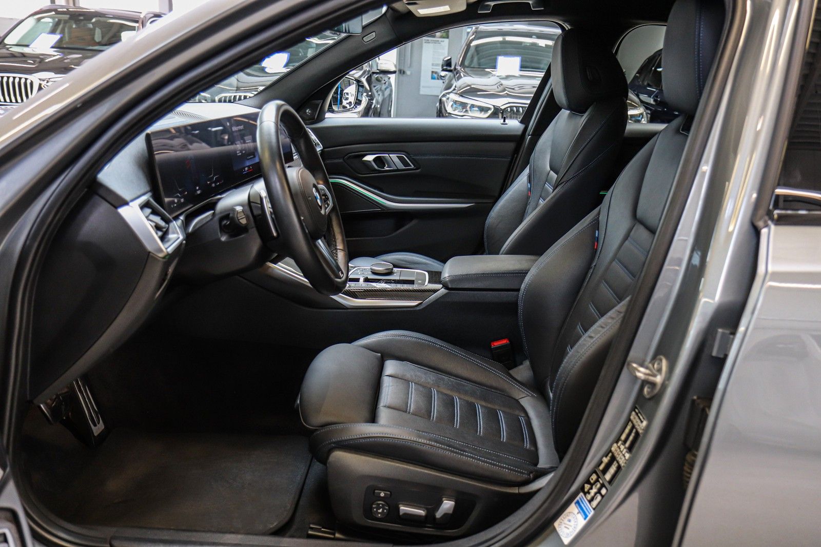 BMW 330d xDrive Touring Sport-Aut///M SPORT/HARMAN/ foto 11