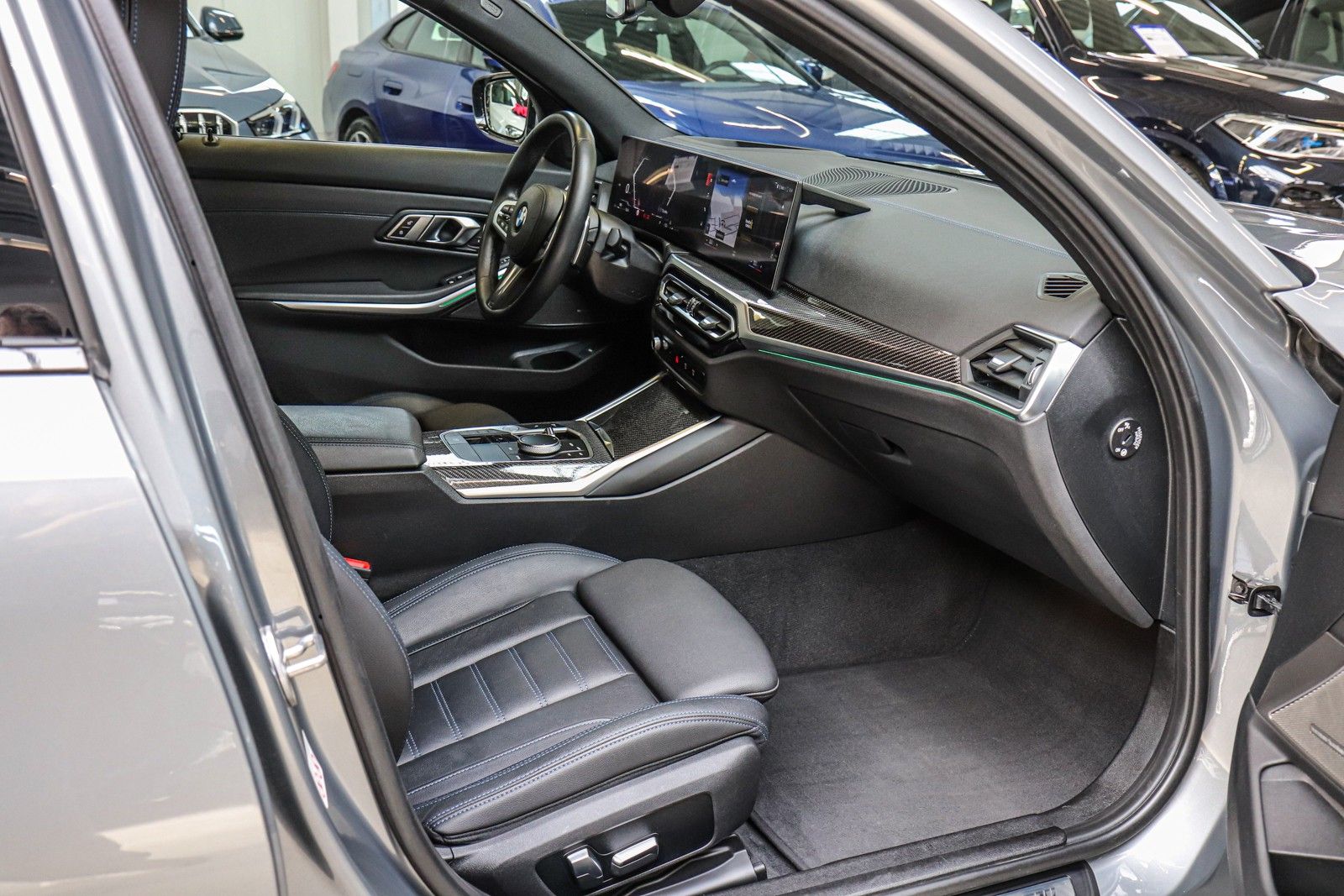 BMW 330d xDrive Touring Sport-Aut///M SPORT/HARMAN/ foto 16