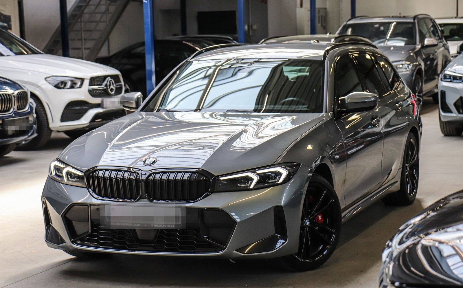 BMW 330d xDrive Touring Sport-Aut///M SPORT/HARMAN/ foto 6