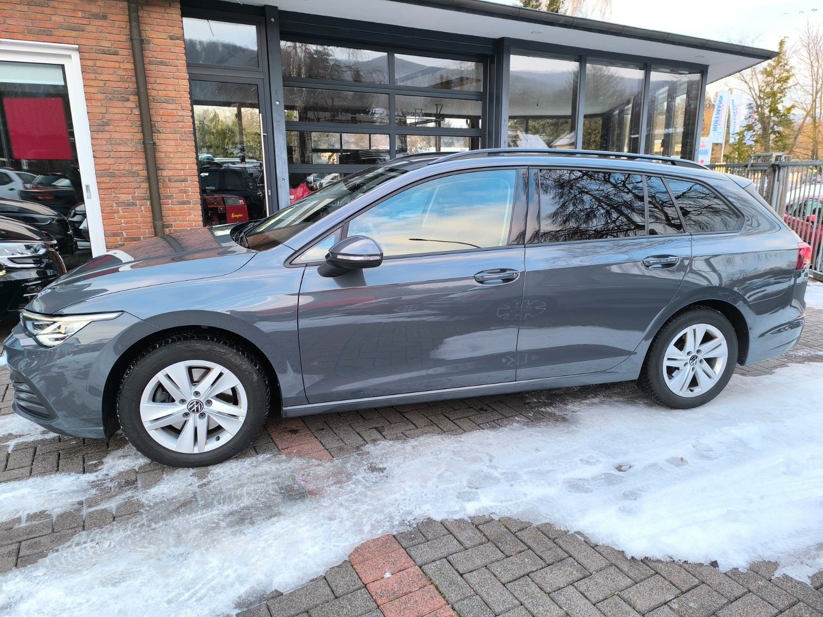 Volkswagen Golf VIII Variant Life foto 3