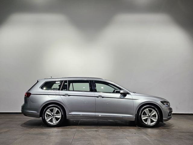 Volkswagen Passat 4Motion Sport Led Navi Leder AHK Kamera foto 7