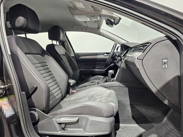 Volkswagen Passat 4Motion Sport Led Navi Leder AHK Kamera foto 14