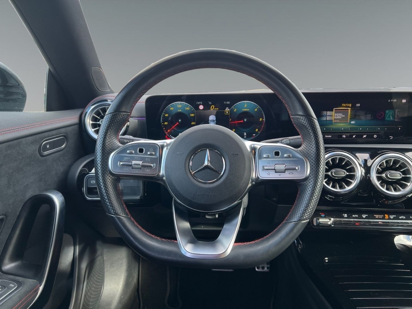 Mercedes-Benz CLA 200 Shooting Brake d AMG-Line LED Kamera foto 3