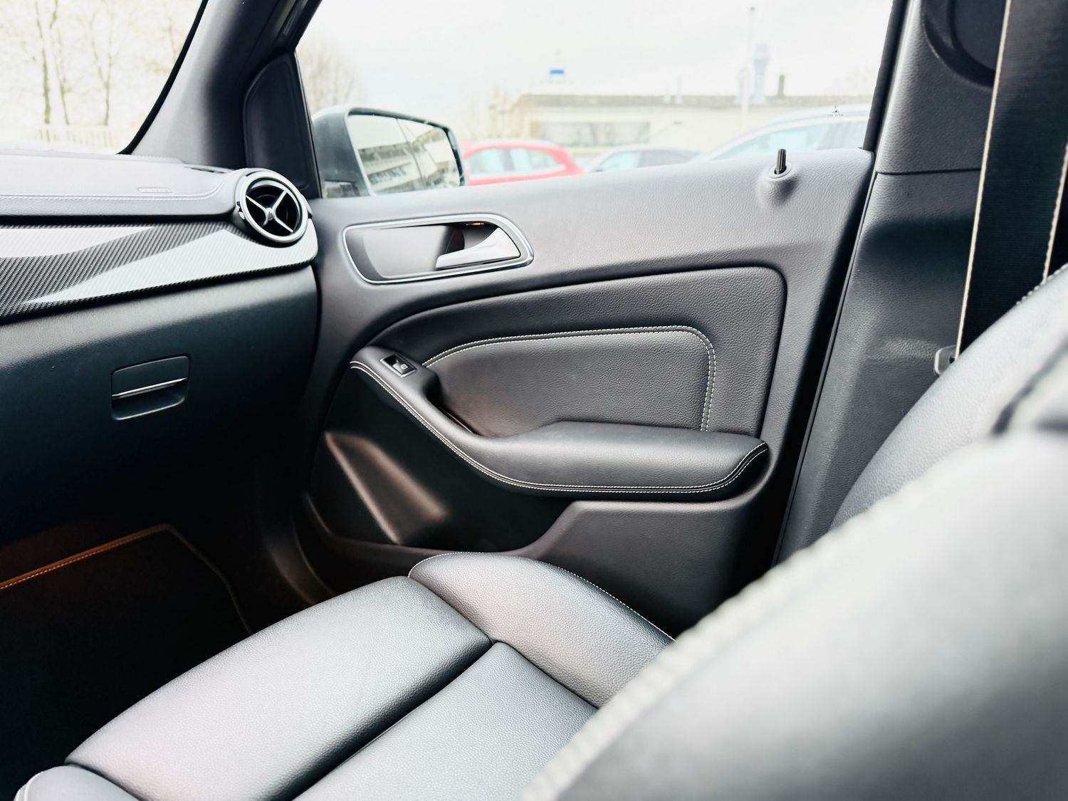 Mercedes-Benz B 200 AMG Styling, NIGHTFALL, Autom., AHK, LED,  foto 14