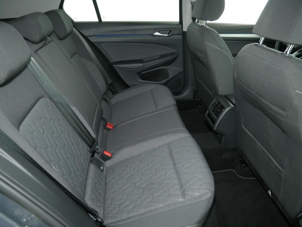 Volkswagen Golf 8 MOVE 2.0 TDI DSG Navi LED ACC SiHz foto 7