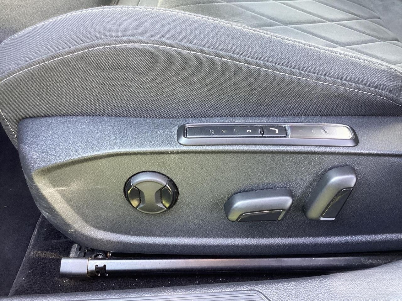 Volkswagen Golf VIII 1.4 eHybrid Style DSG Plug In Navi SHZ foto 10