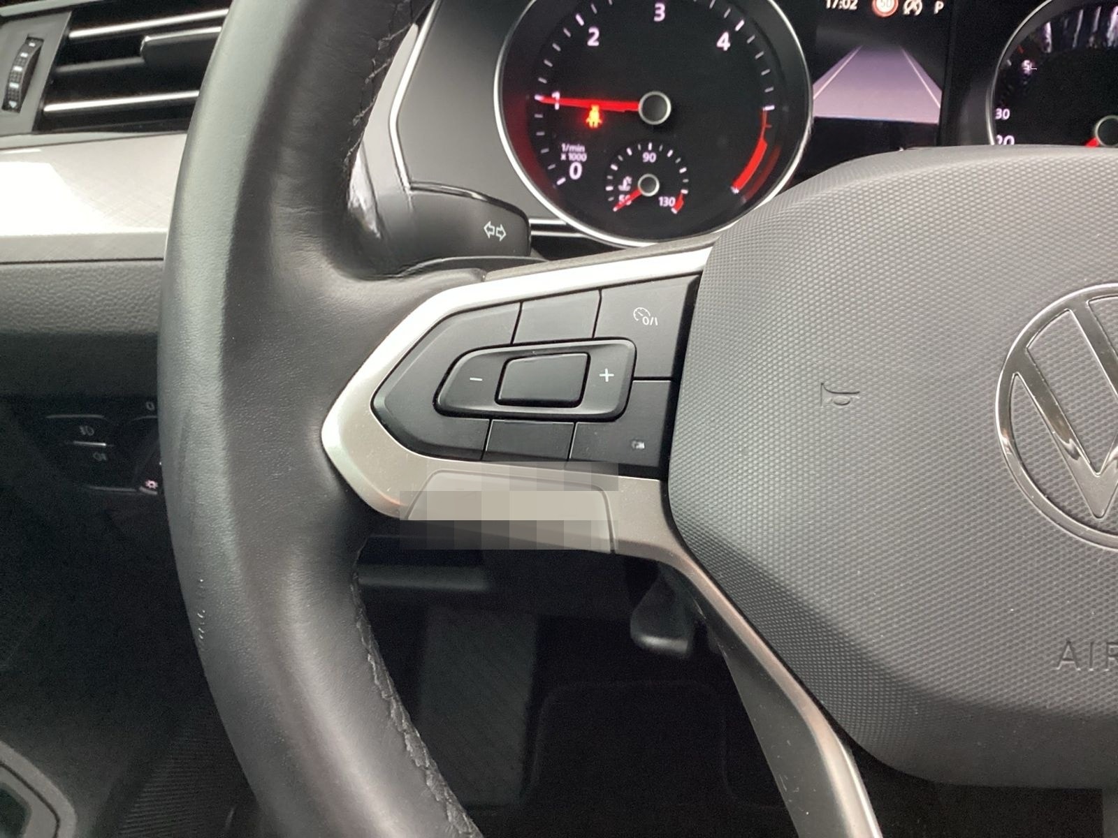 Volkswagen Passat Variant 2.0 TDI DSG BUSINESS +AHK +360° + foto 11