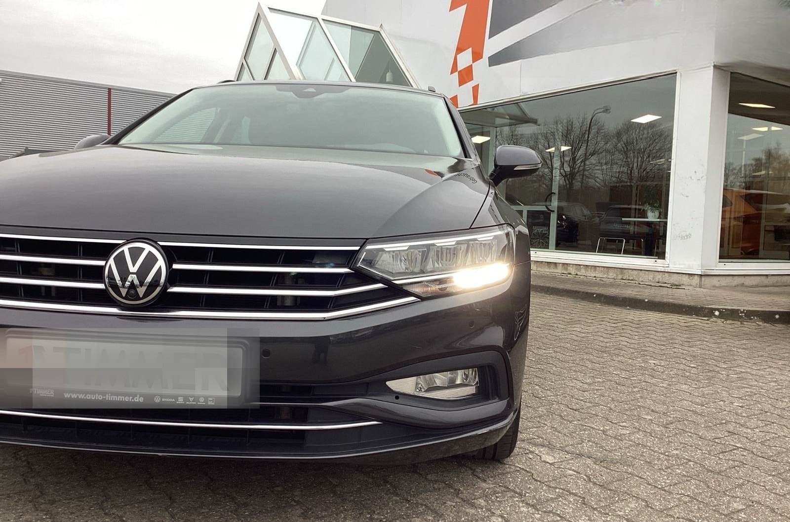 Volkswagen Passat Variant 2.0 TDI DSG BUSINESS +AHK +360° + foto 6