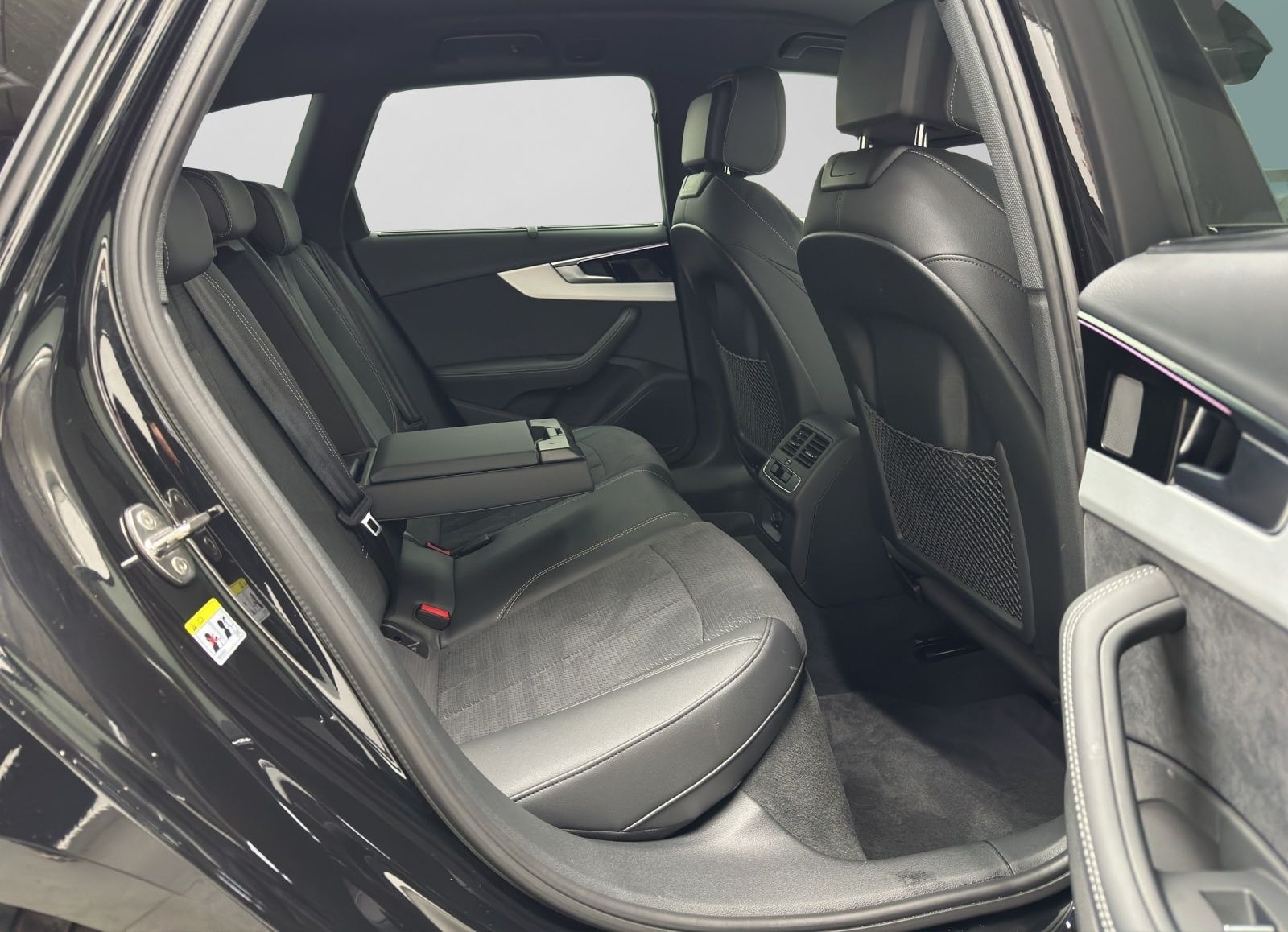 Audi A4 Avant 40 TFSI Q 2x S LINE OPS+ MATRIX AHK LM1 foto 6