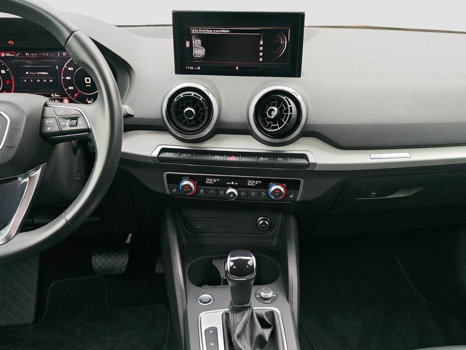 Audi Q2 advanced 35 TFSI 5JGar Fahren Parken Optik+ foto 13